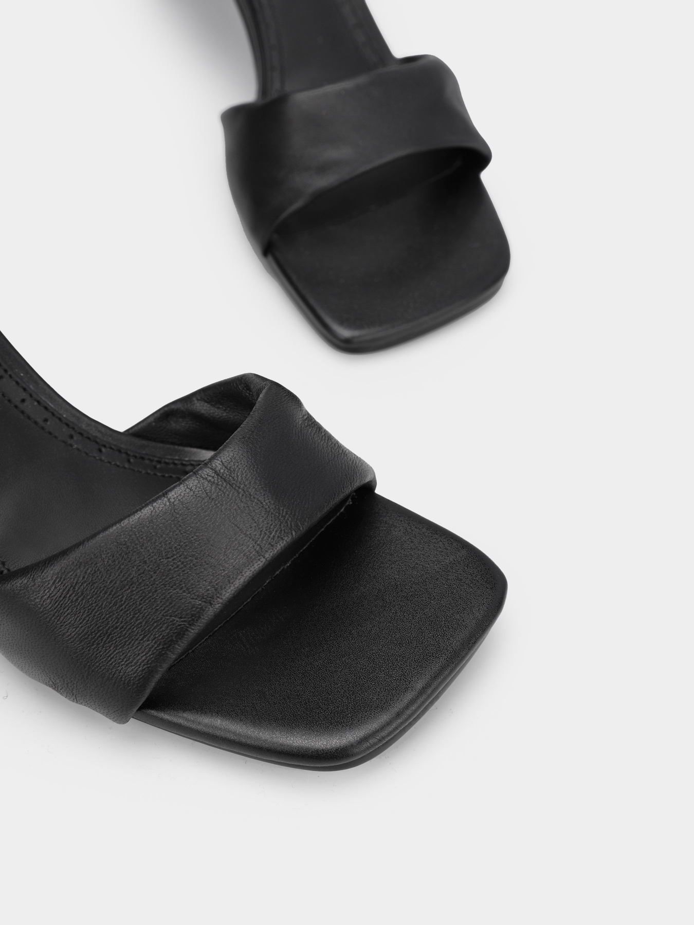 Босоніжки Clarks Seren65 Strap модель 26171056 Фото