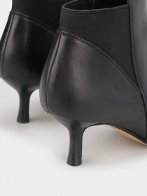 Бoтильоны Clarks Violet 55 Up модель 26174764 Фото