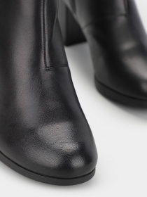 Ботильйони Clarks Bayla Light модель 26174481 Фото