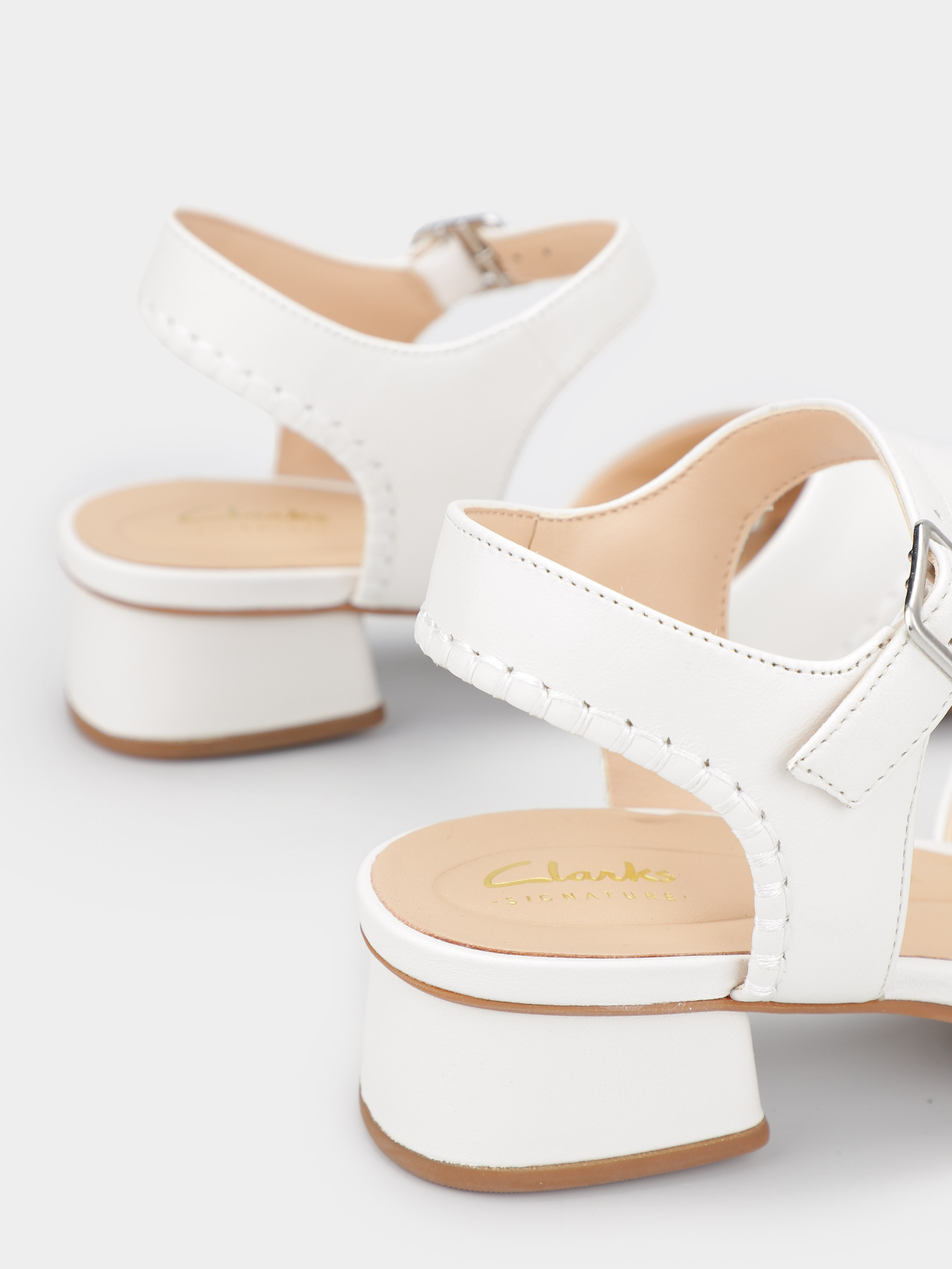 Босоніжки Clarks Serina 35 Cross модель 26176335 Фото