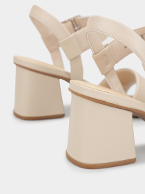 Босоножки Clarks Siara65 Buckle модель 26176342 Фото