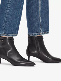 Бoтильоны Clarks Adela Up модель 26179529 Фото