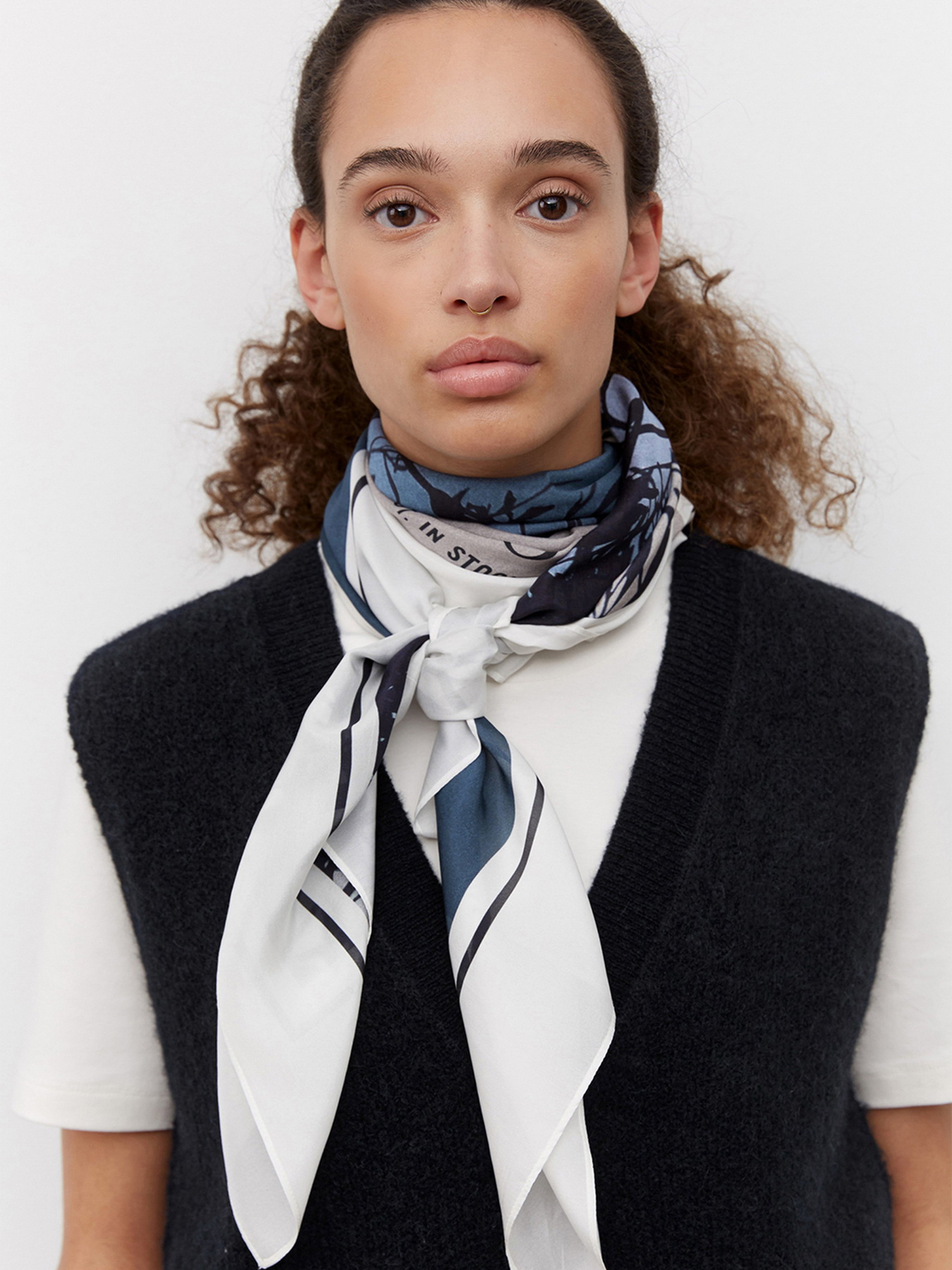 Платок Marc O’Polo модель 201819402411-J19 Фото