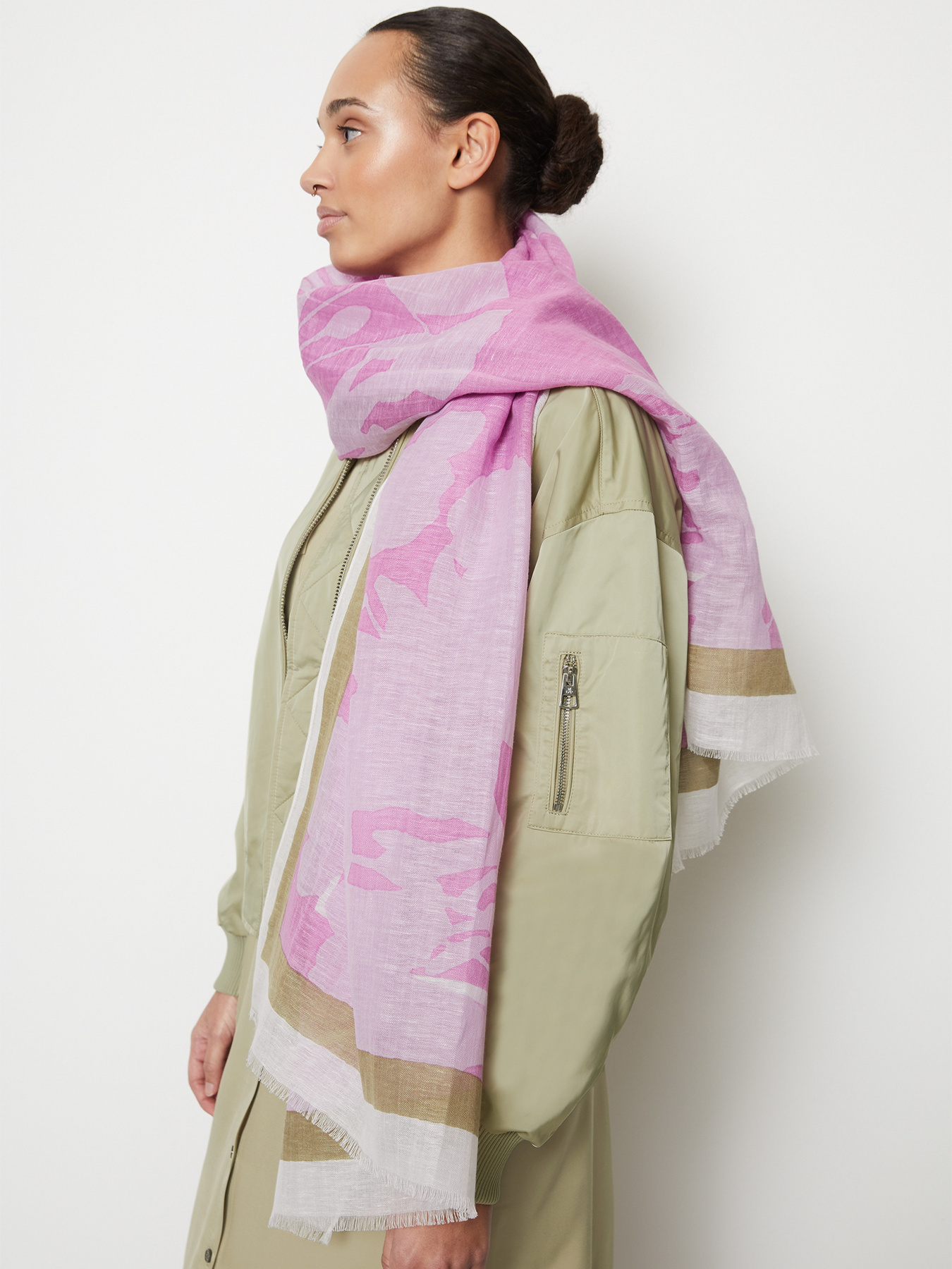 Шарф Marc O’Polo модель 402803402177-B46 Шарф Marc O’Polo модель 402803402177-B46 Фото