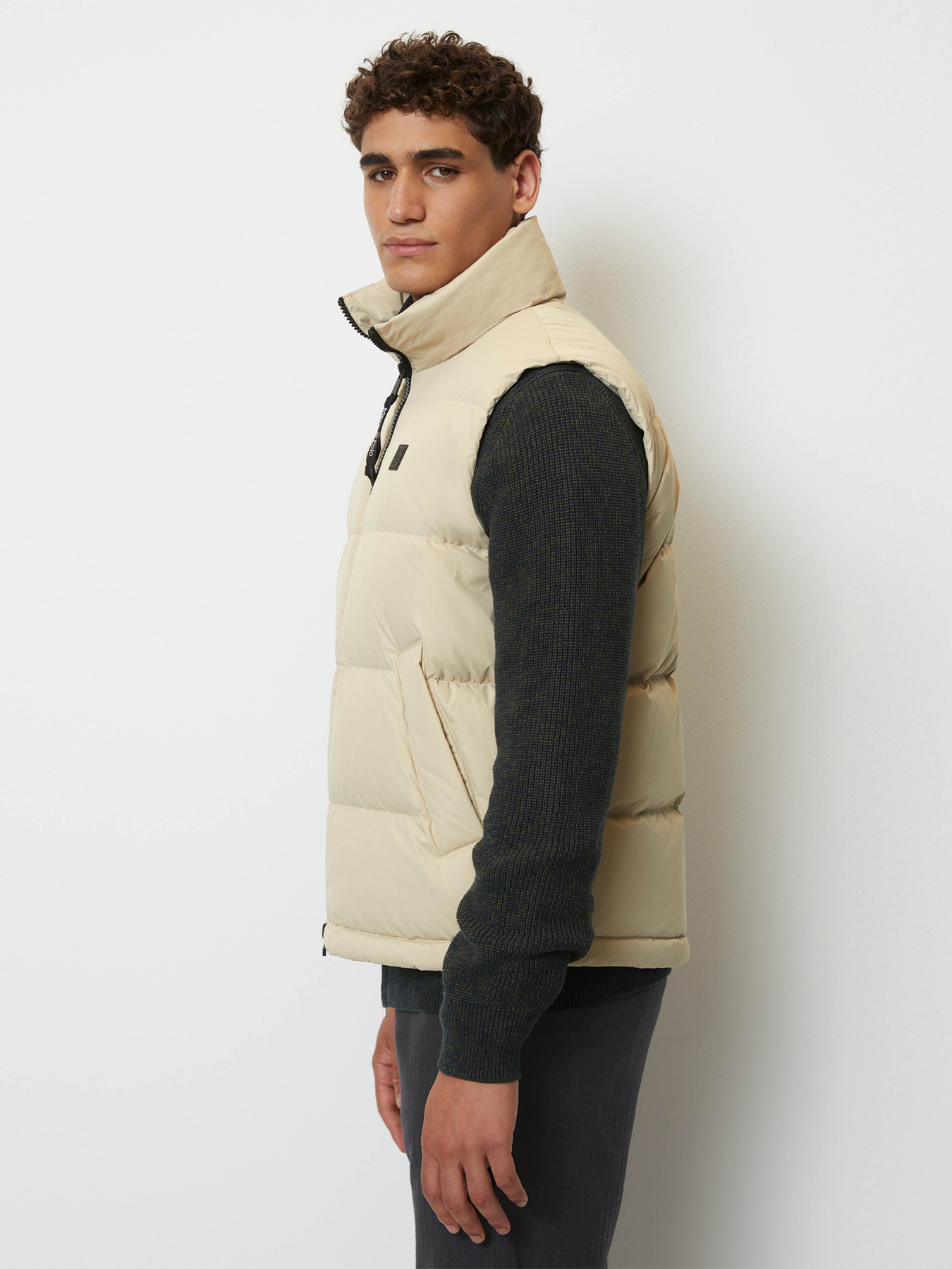 Жилет з утеплювачем Marc O’Polo Модель 329096072034-737 Фото