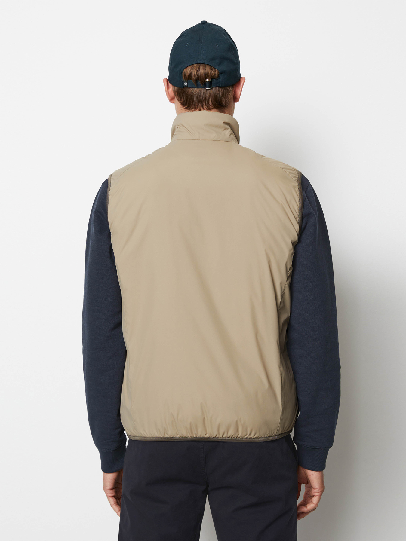 Жилет з утеплювачем Marc O’Polo Reversible Quilted Vest Regular модель 426096072046-730 Фото