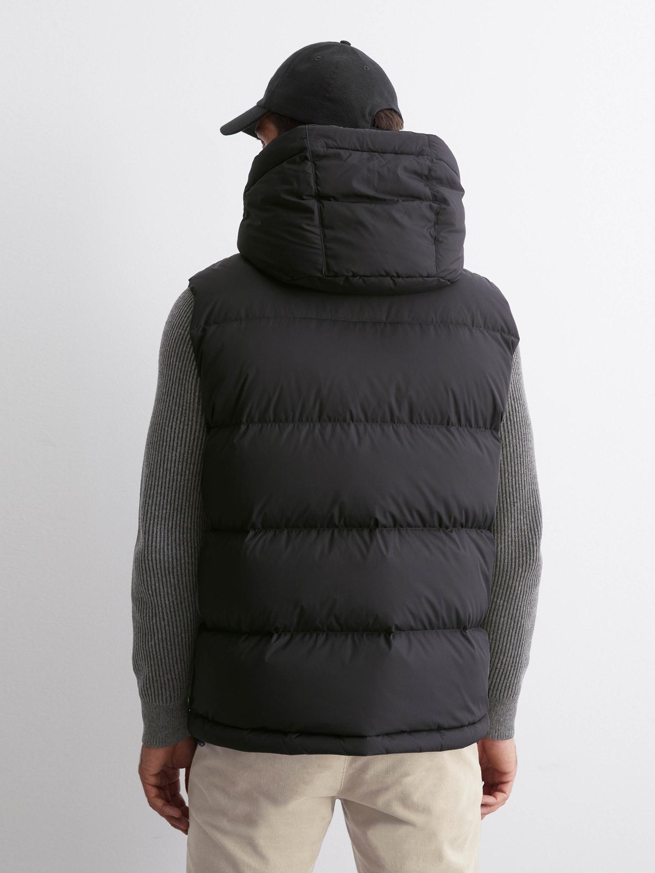 Жилет с утеплителем Marc O’Polo модель 429096072082-990 Фото