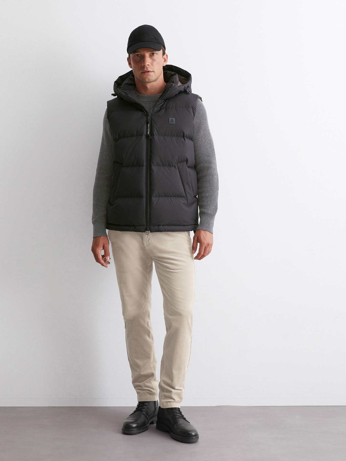 Жилет с утеплителем Marc O’Polo модель 429096072082-990 Фото