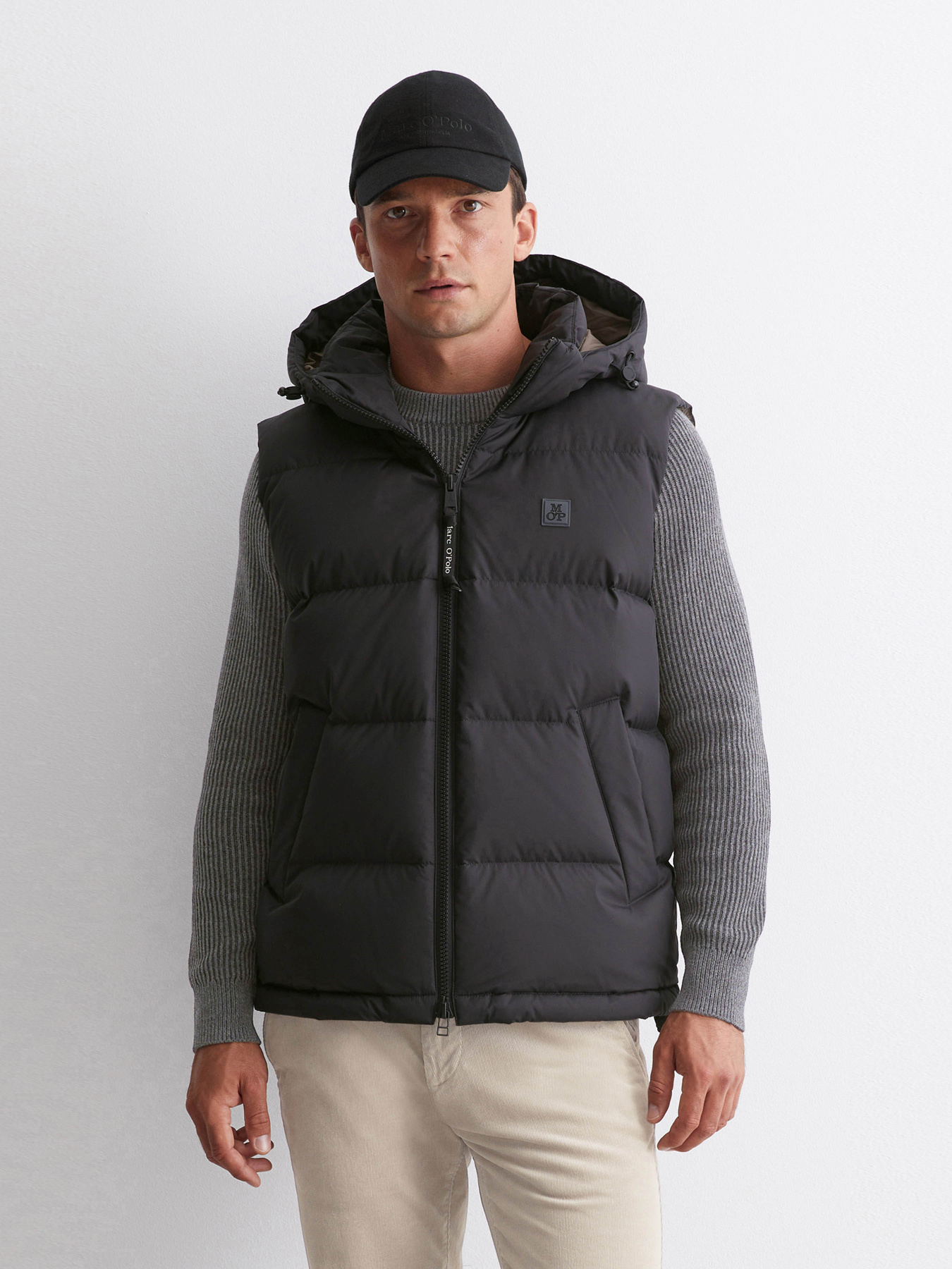 Утеплений жилет Marc O’Polo модель 429096072082-990 Фото