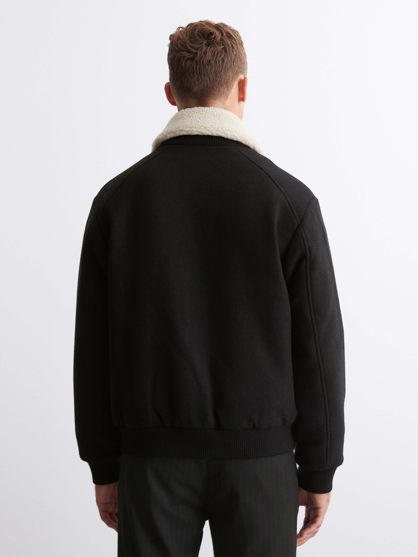 Демисезонная куртка Marc O’Polo модель 430025270374-990 Фото