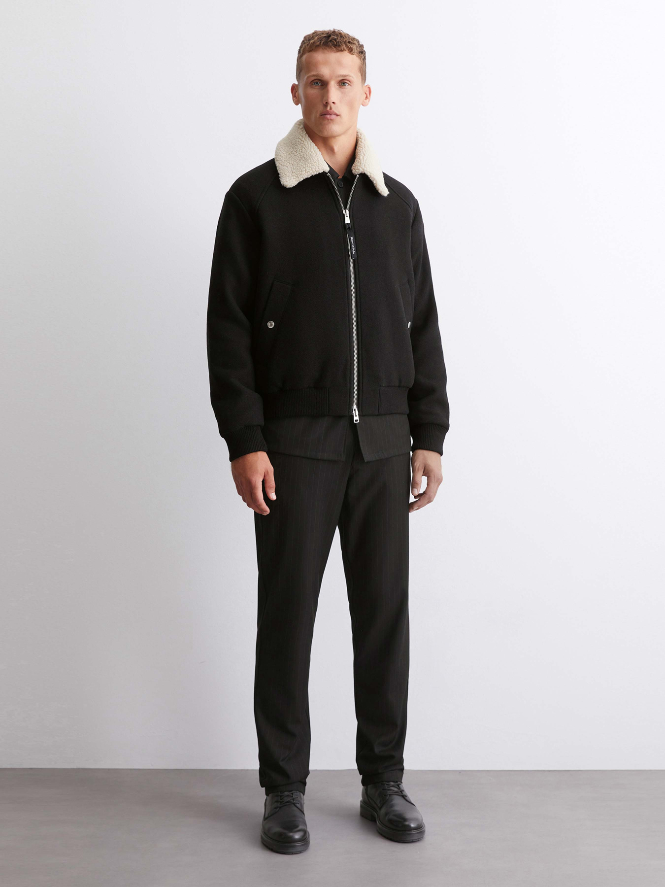 Демисезонная куртка Marc O’Polo модель 430025270374-990 Фото