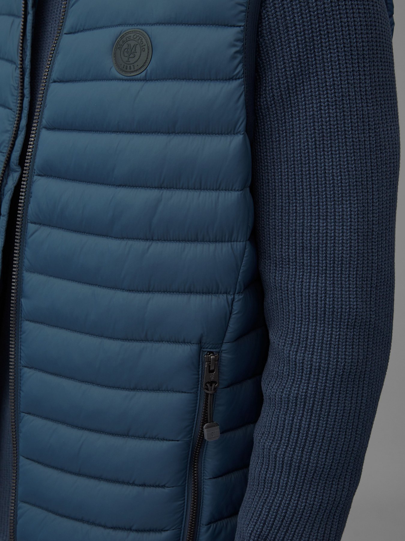 Жилет с утеплителем Marc O’Polo модель 120114272052-846 Фото