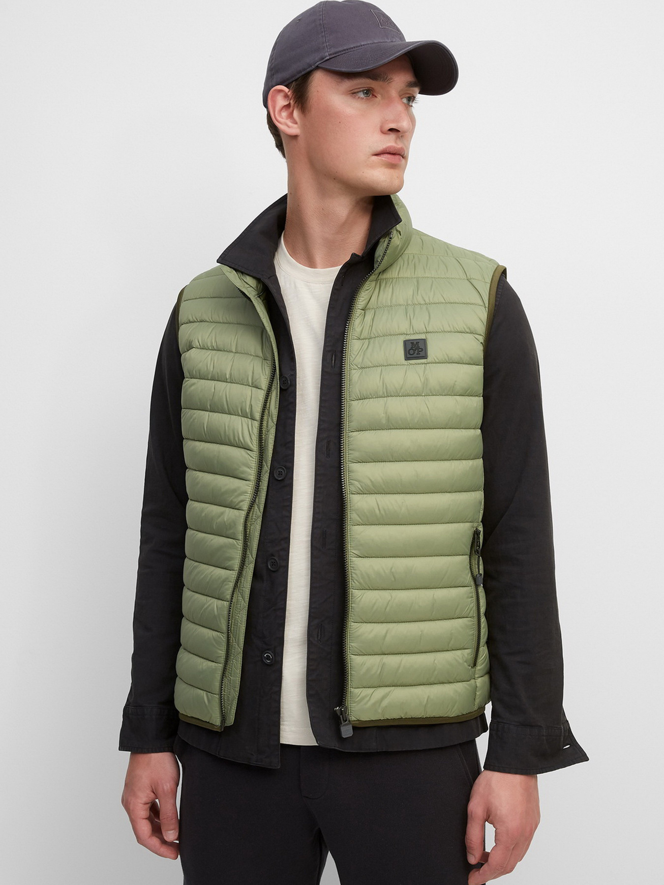 Жилет с утеплителем Marc O’Polo модель 127114272052-421 Фото