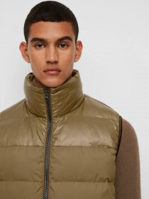 Жилет з утеплювачем Marc O’Polo модель 129096072048-771 Фото