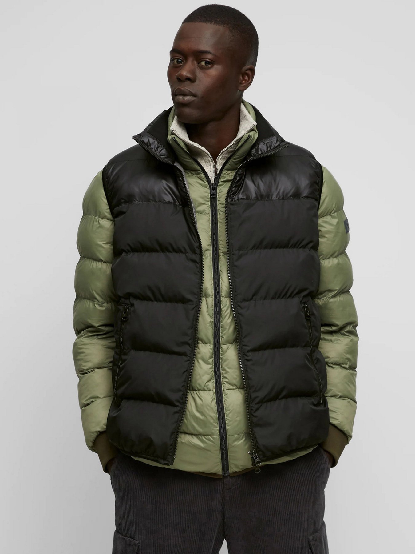 Утепленный жилет Marc O’Polo модель 129096072048-990 Фото