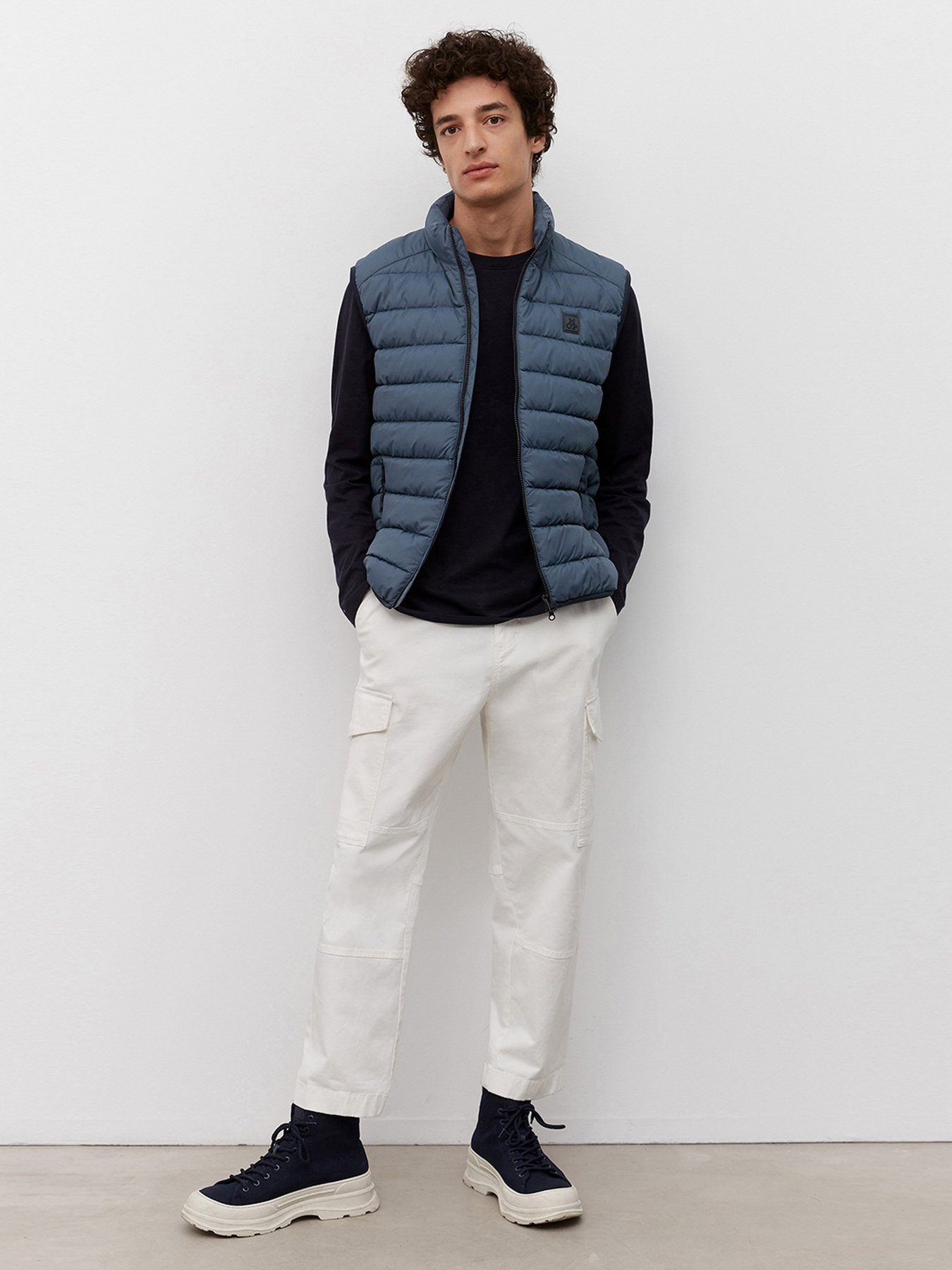 Жилет с утеплителем Marc O’Polo модель 221096072022-849 Фото