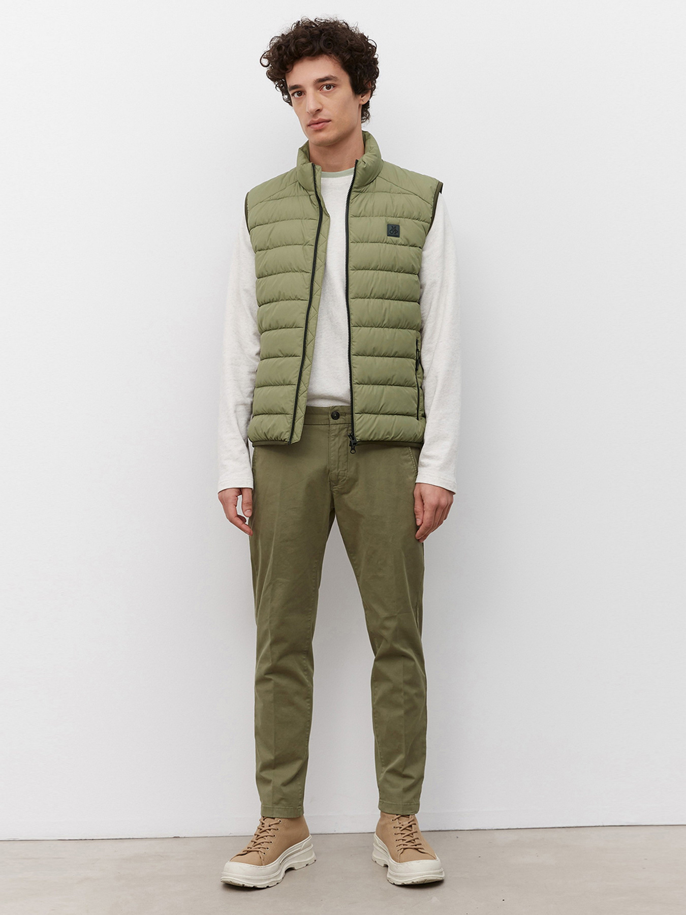 Жилет с утеплителем Marc O’Polo модель M21096072022-465 Фото