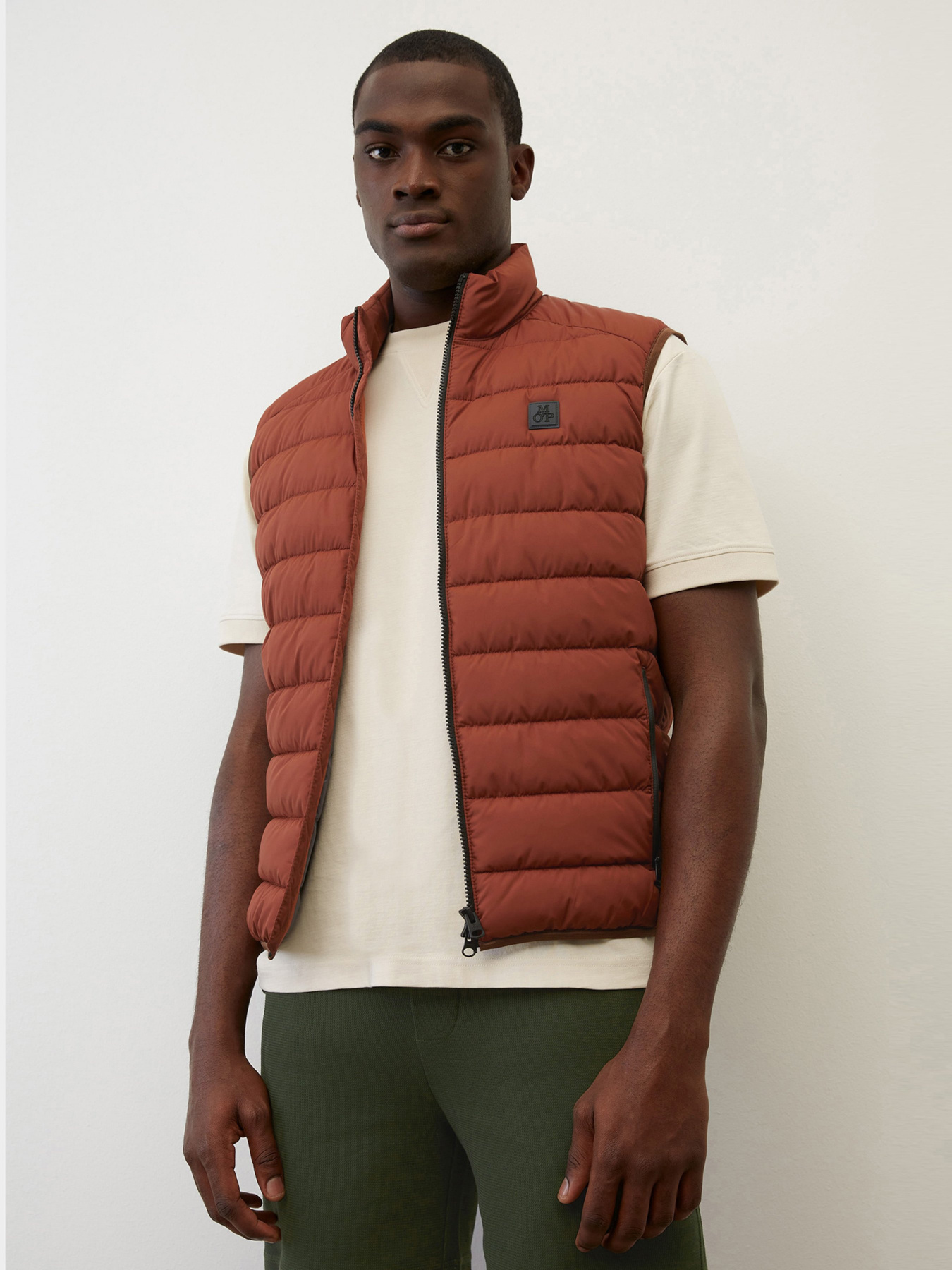 Утепленный жилет Marc O’Polo модель 226096072022-295 Утепленный жилет Marc O’Polo модель 226096072022-295 Фото