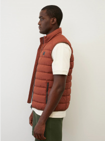 Утепленный жилет Marc O’Polo модель 226096072022-295 Утепленный жилет Marc O’Polo модель 226096072022-295 Фото