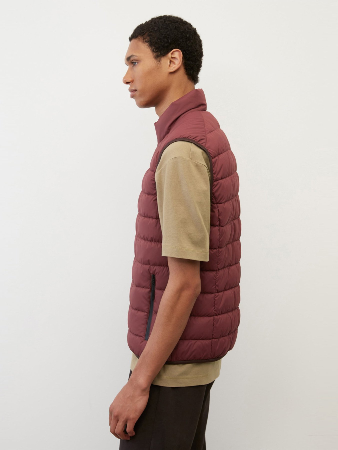 Утепленный жилет Marc O’Polo модель 227096072022-668 Утепленный жилет Marc O’Polo модель 227096072022-668 Фото