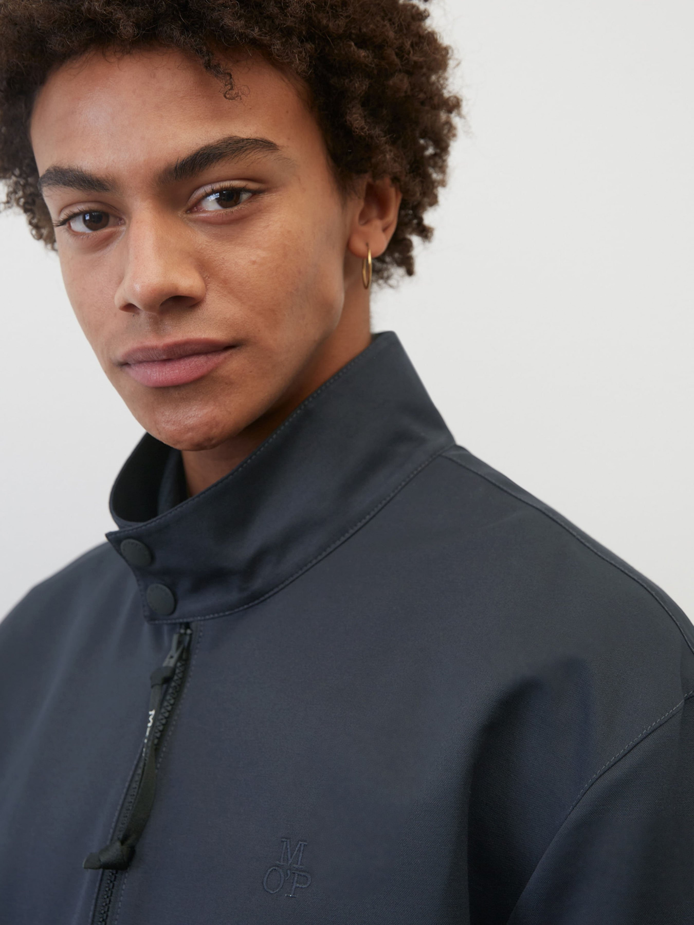 Бомбер Marc O’Polo Модель 321024970438-898 Фото