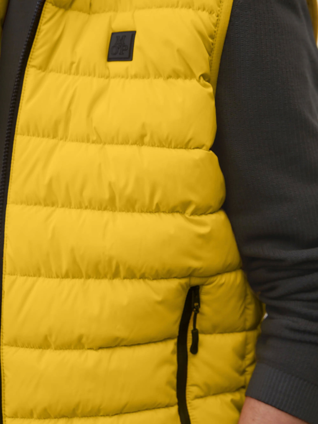 Утеплений жилет Marc O’Polo модель 321096072022-251 Фото