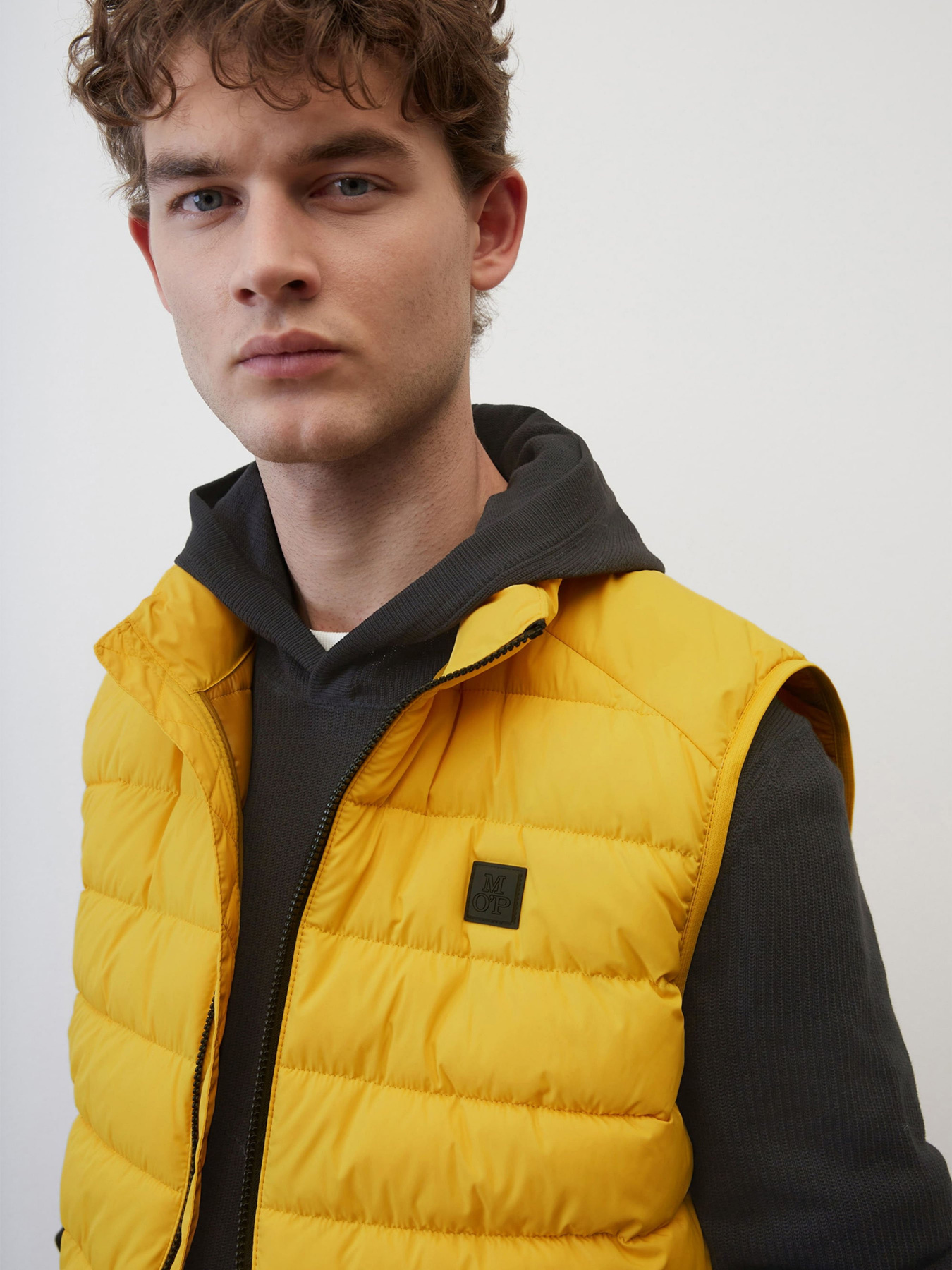 Утеплений жилет Marc O’Polo модель 321096072022-251 Фото