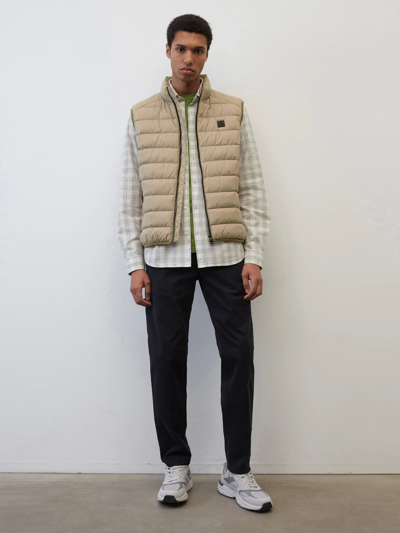 Жилет с утеплителем Marc O’Polo модель 321096072022-747 Фото