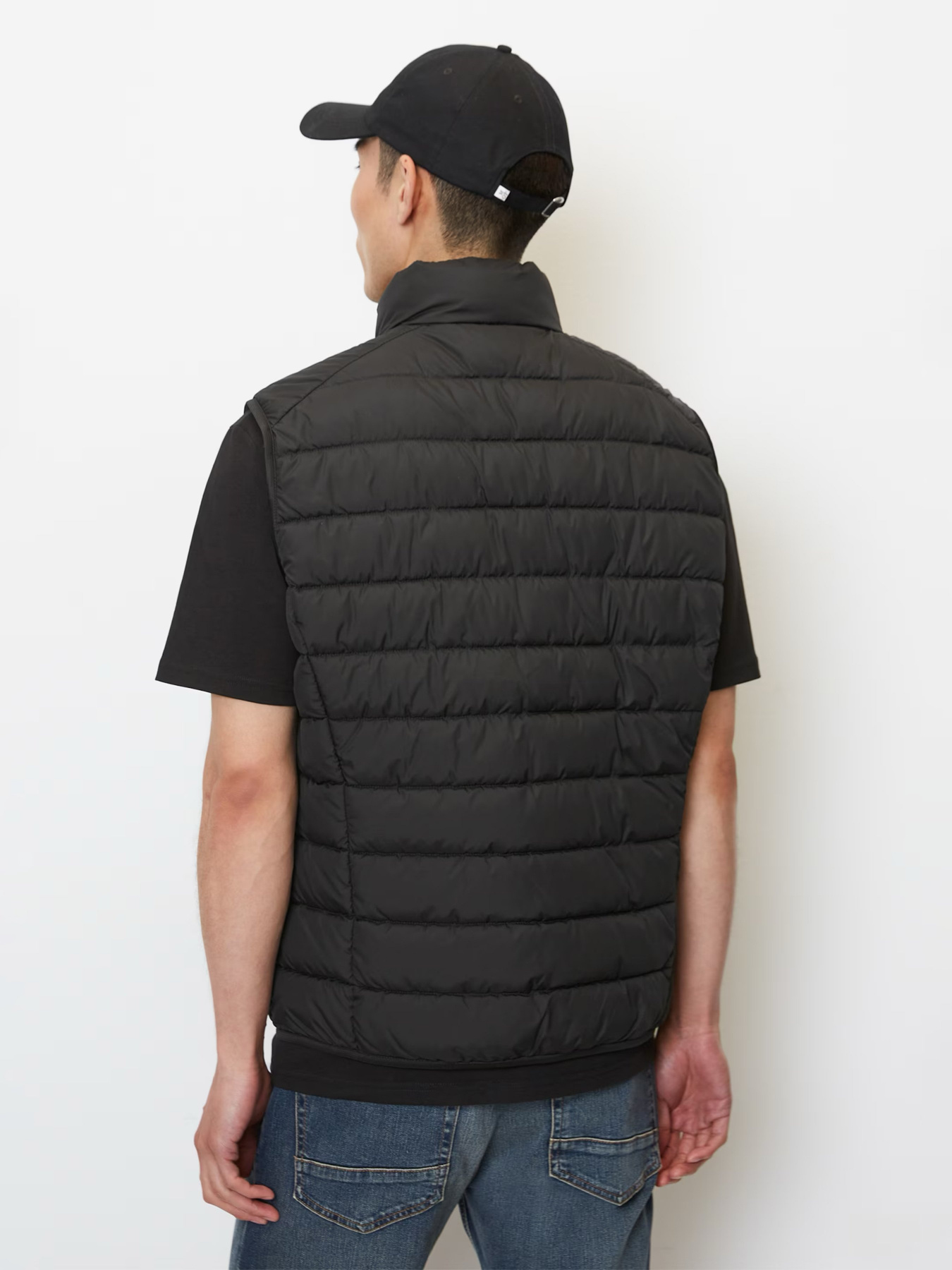 Утепленный жилет Marc O’Polo модель B21096072022-990 Фото