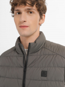 Утеплений жилет Marc O’Polo модель 326096072022-493 Фото