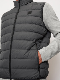 Утеплений жилет Marc O’Polo модель 327096072022-982 Фото