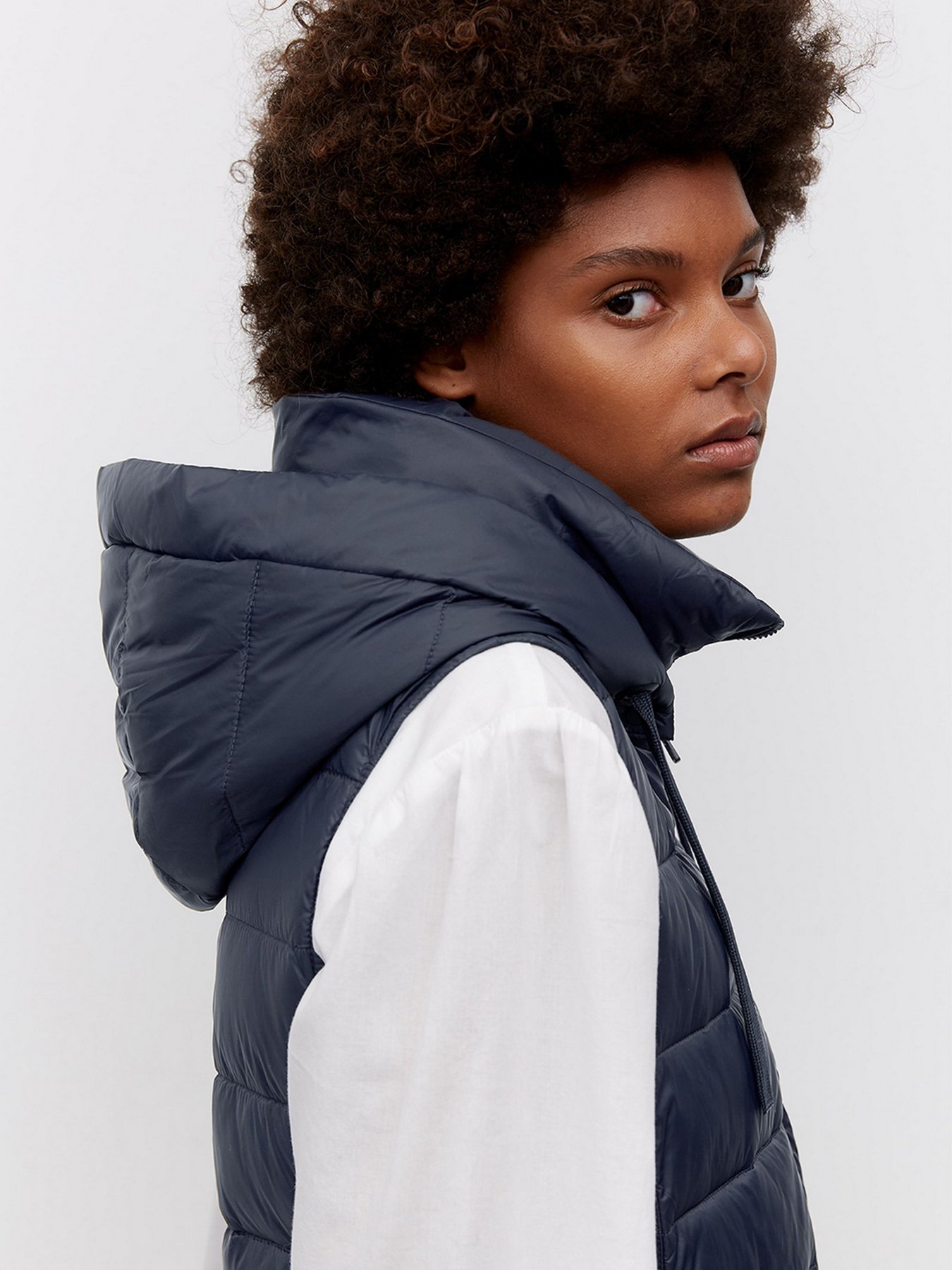 Жилет с утеплителем Marc O’Polo модель 200085172003-812 Фото