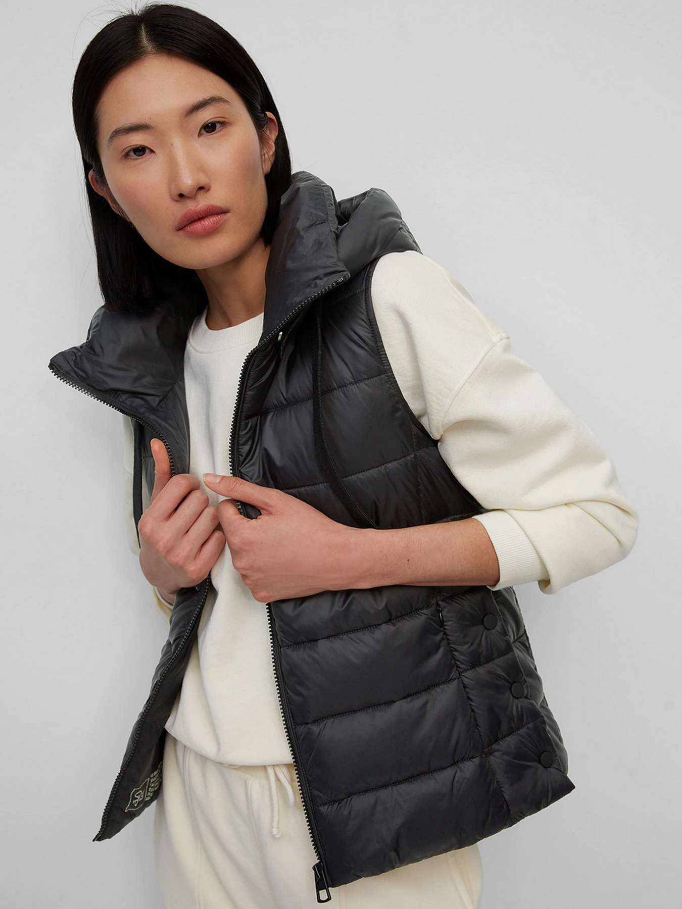 Жилет с утеплителем Marc O’Polo модель 200085172003-990 Фото