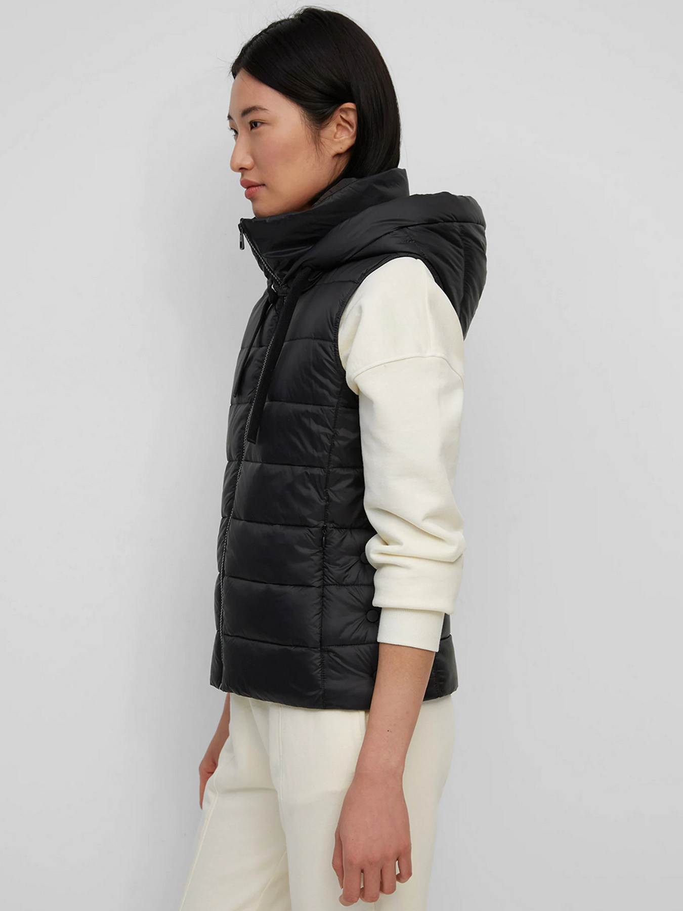 Утеплений жилет Marc O’Polo модель 200085172003-990 Фото