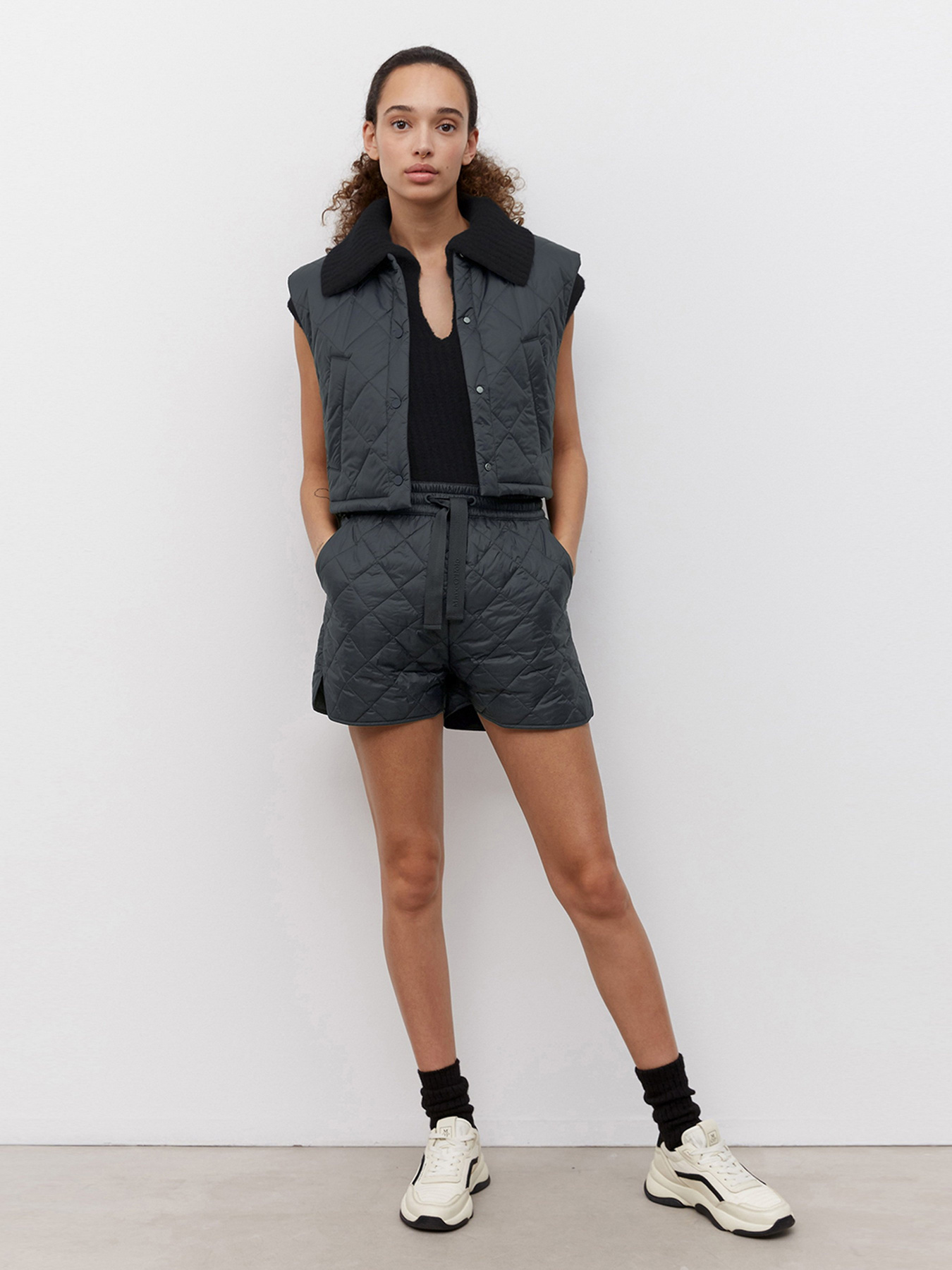 Утеплений жилет Marc O’Polo модель 201082472005-893 Утеплений жилет Marc O’Polo модель 201082472005-893 Фото