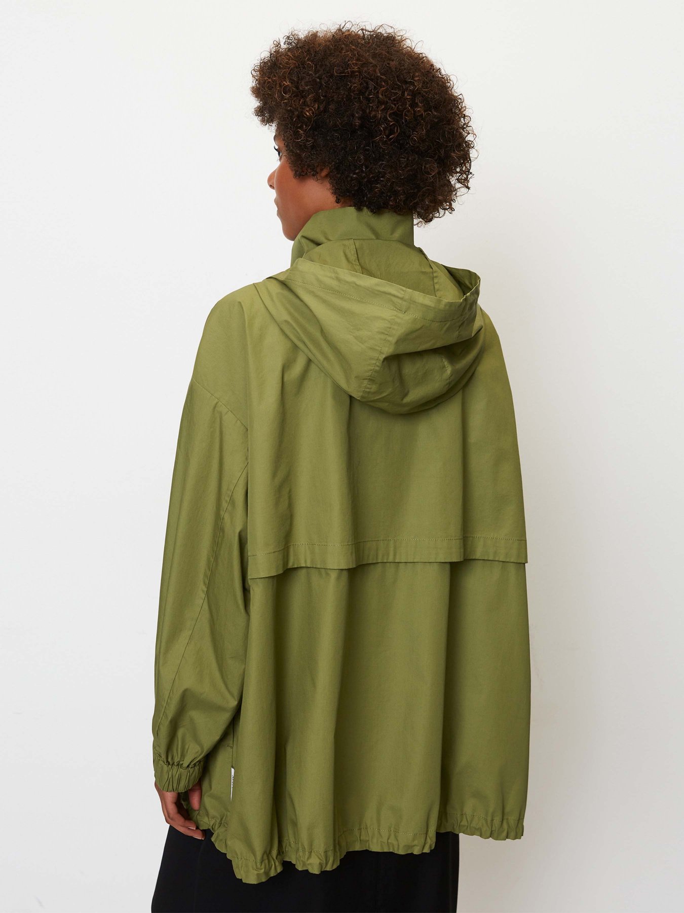 Демисезонная куртка Marc O’Polo модель 306080770093-449 Фото