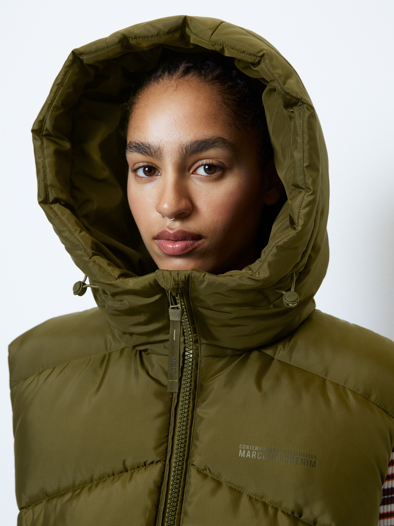 Жилет з утеплювачем Marc O’Polo DENIM Модель 348088172011-488 Фото