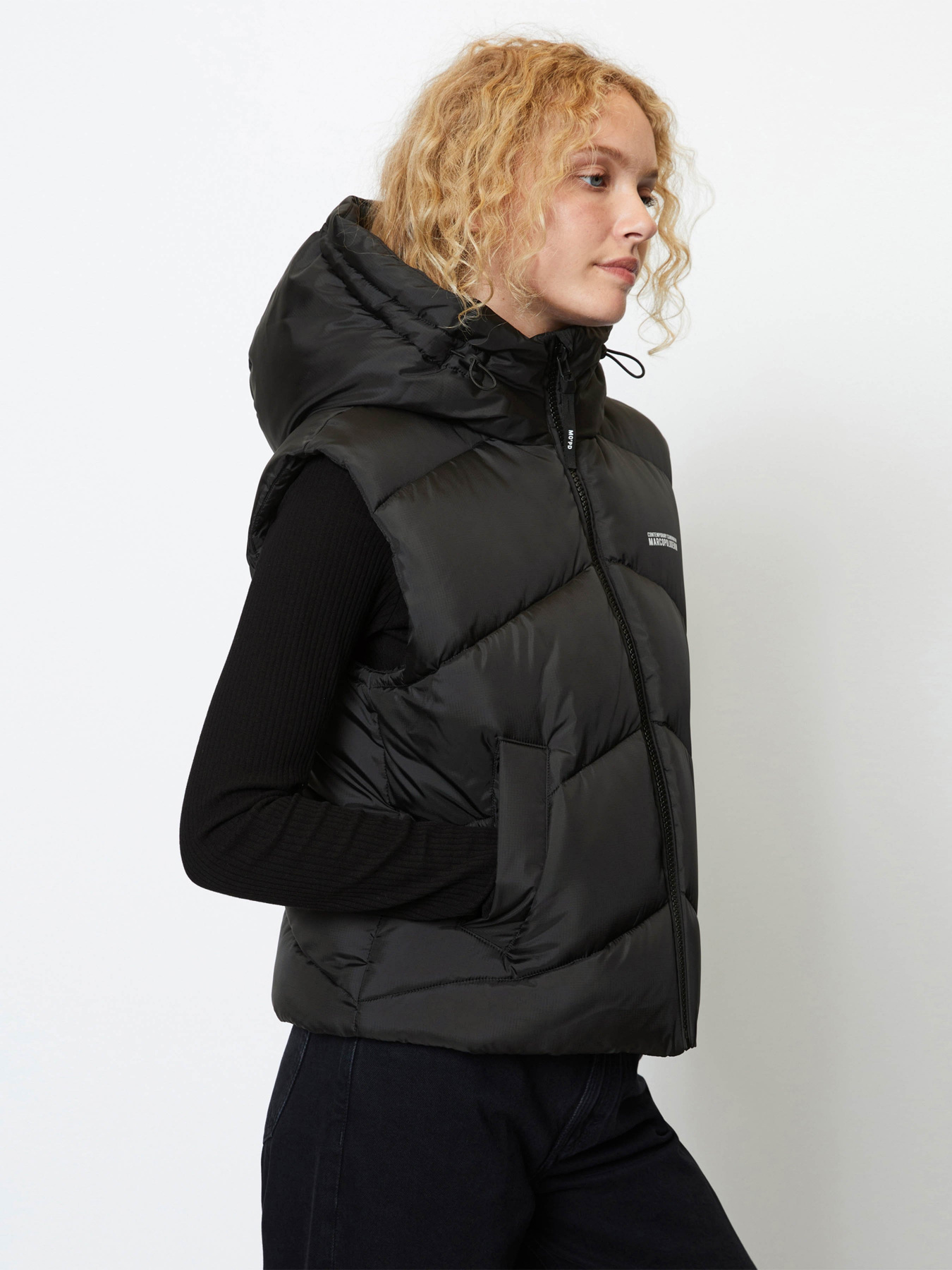 Жилет с утеплителем Marc O’Polo DENIM модель 348088172011-990 Фото