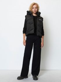 Утепленный жилет Marc O’Polo DENIM модель 348088172011-990 Утепленный жилет Marc O’Polo DENIM модель 348088172011-990 Фото