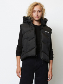 Утепленный жилет Marc O’Polo DENIM модель 348088172011-990 Утепленный жилет Marc O’Polo DENIM модель 348088172011-990 Фото