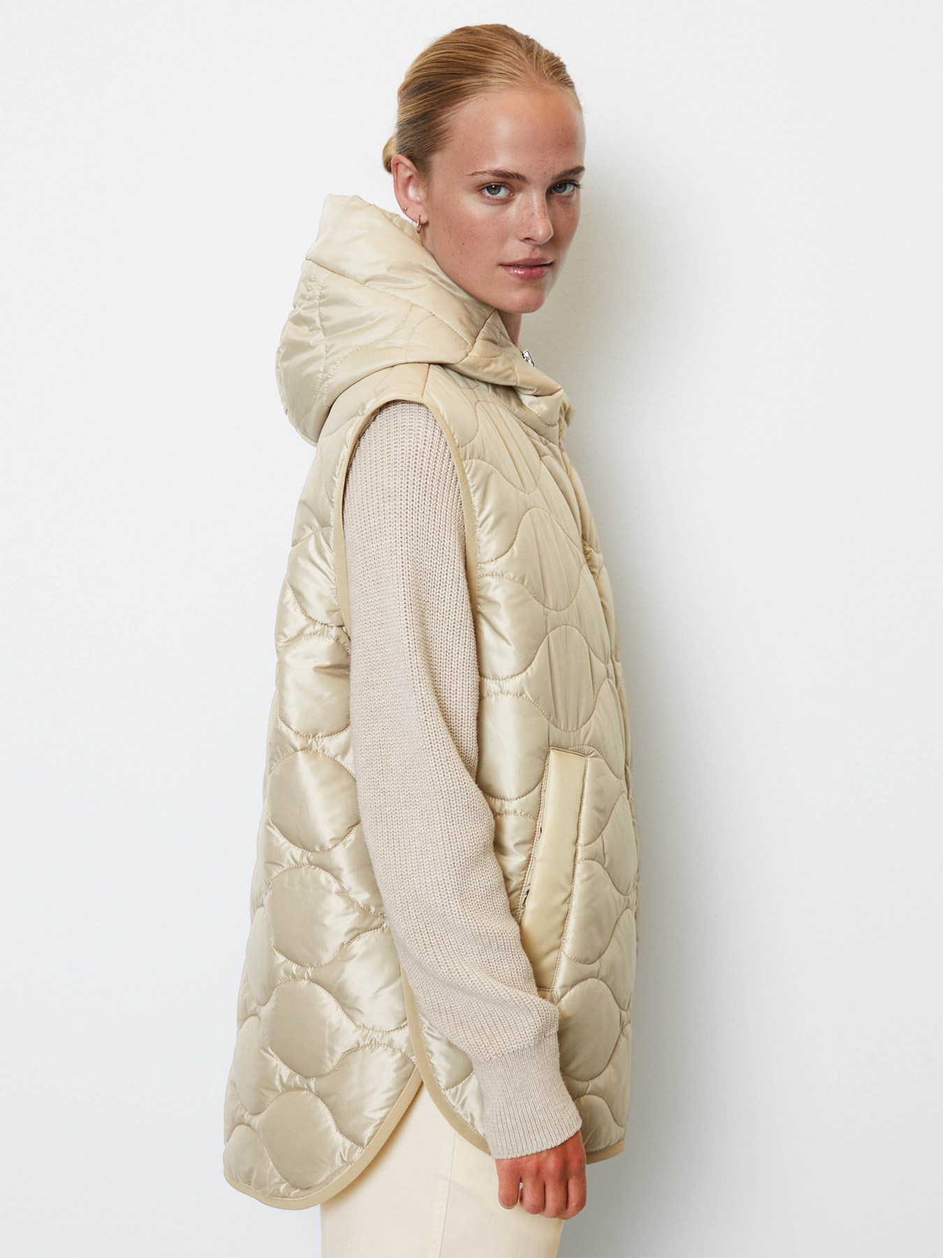 Утеплений жилет Marc O’Polo модель 308104572115-737 Фото