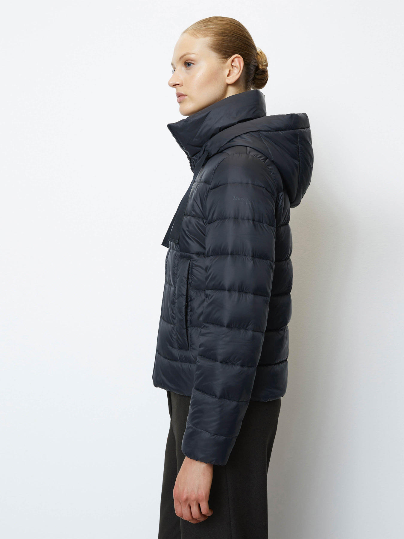 Демісезонна куртка Marc O’Polo модель 308085170129-899 Фото