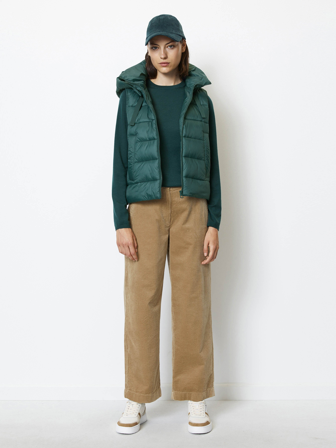 Утепленный жилет Marc O’Polo модель 308085172003-471 Утепленный жилет Marc O’Polo модель 308085172003-471 Фото