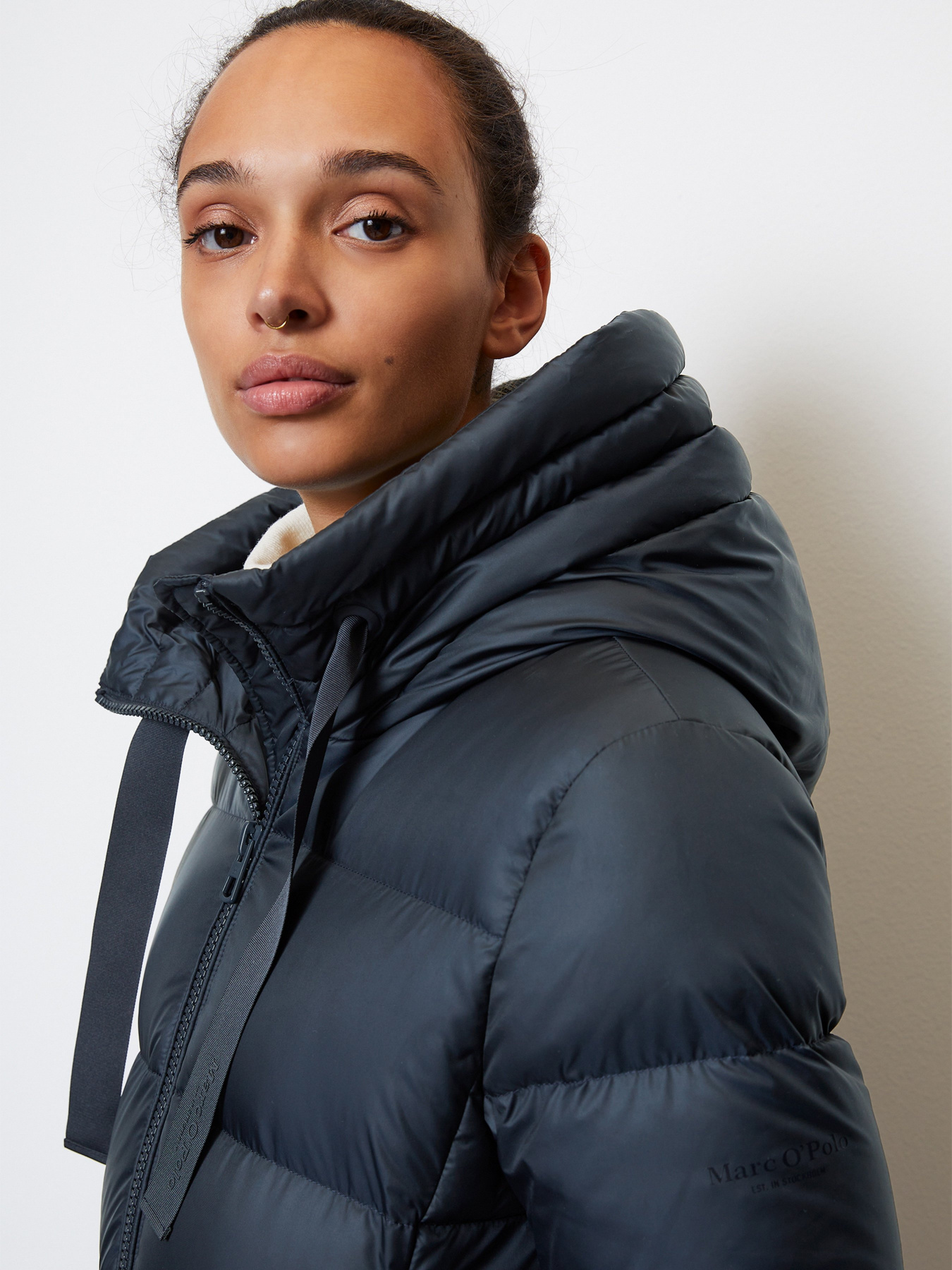 Пуховик Marc O’Polo модель 309032971069-899 Фото