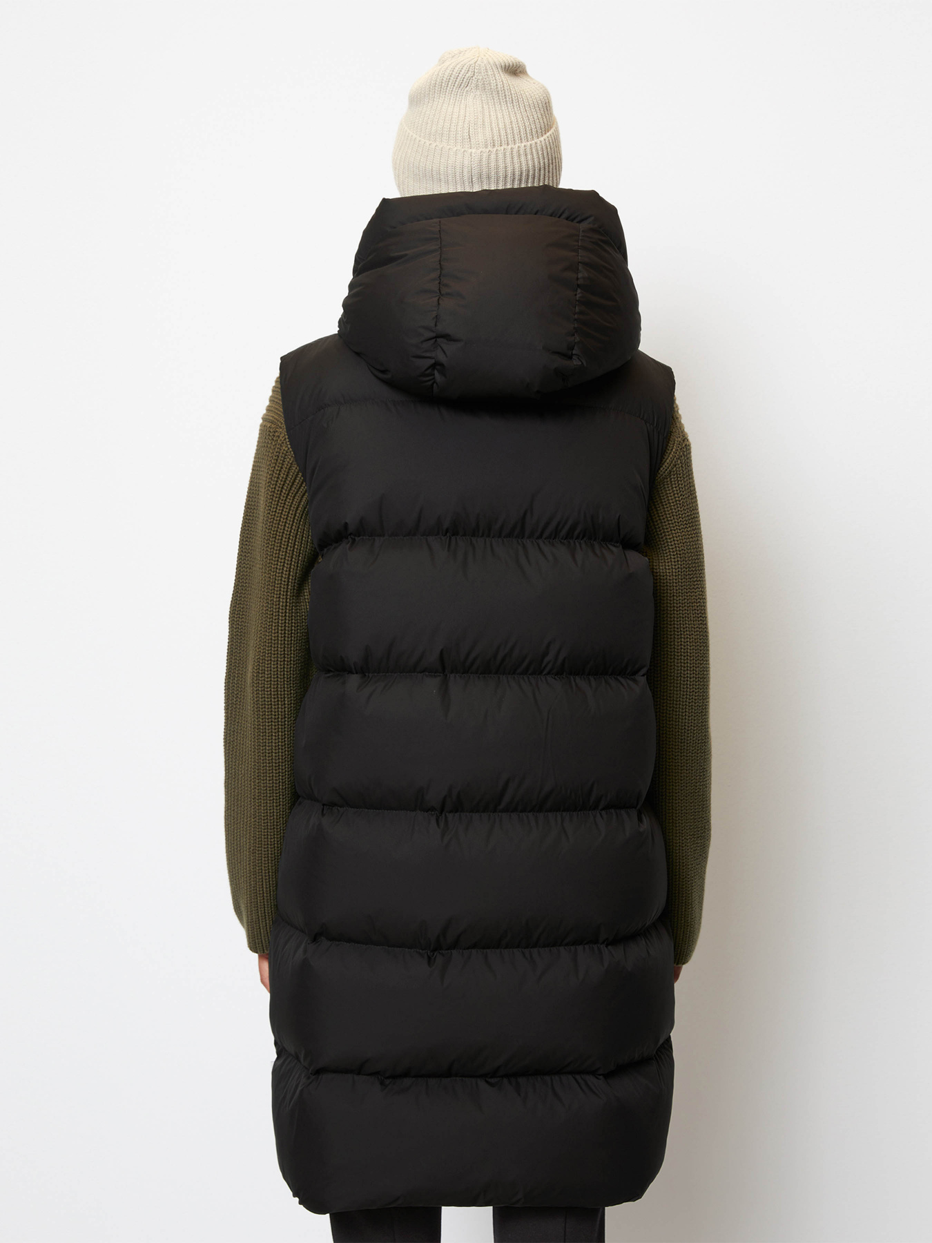 Утеплений жилет Marc O’Polo модель 309087472025-990 Фото