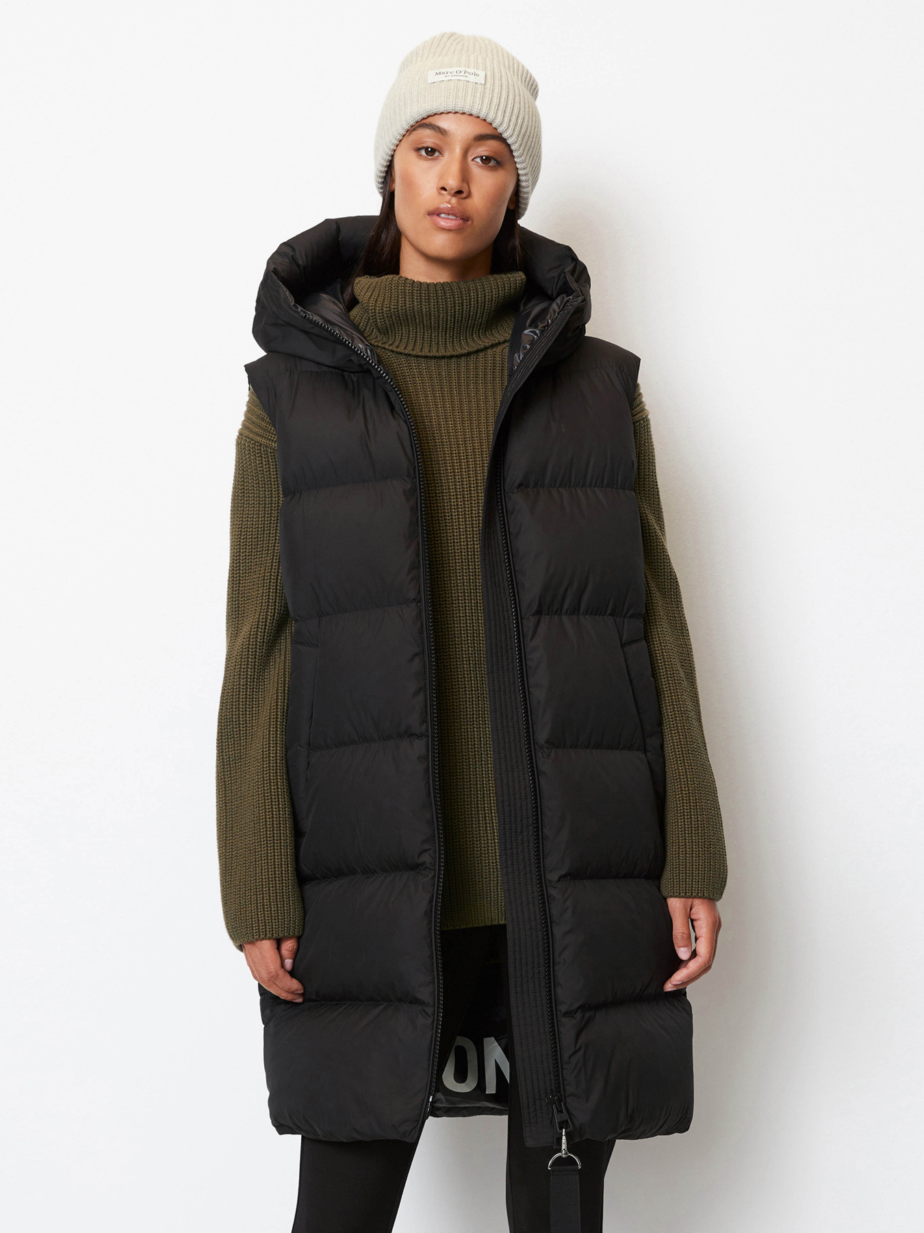 Утеплений жилет Marc O’Polo модель 309087472025-990 Фото