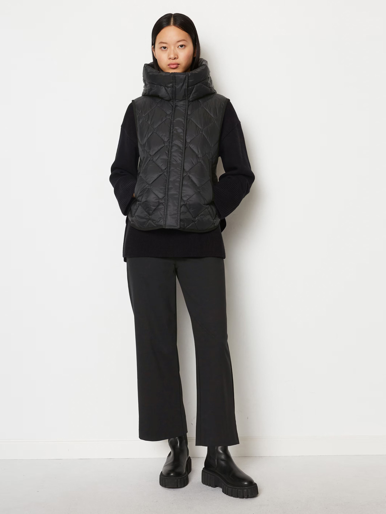 Жилет з утеплювачем Marc O’Polo модель 400085172009-990 Фото