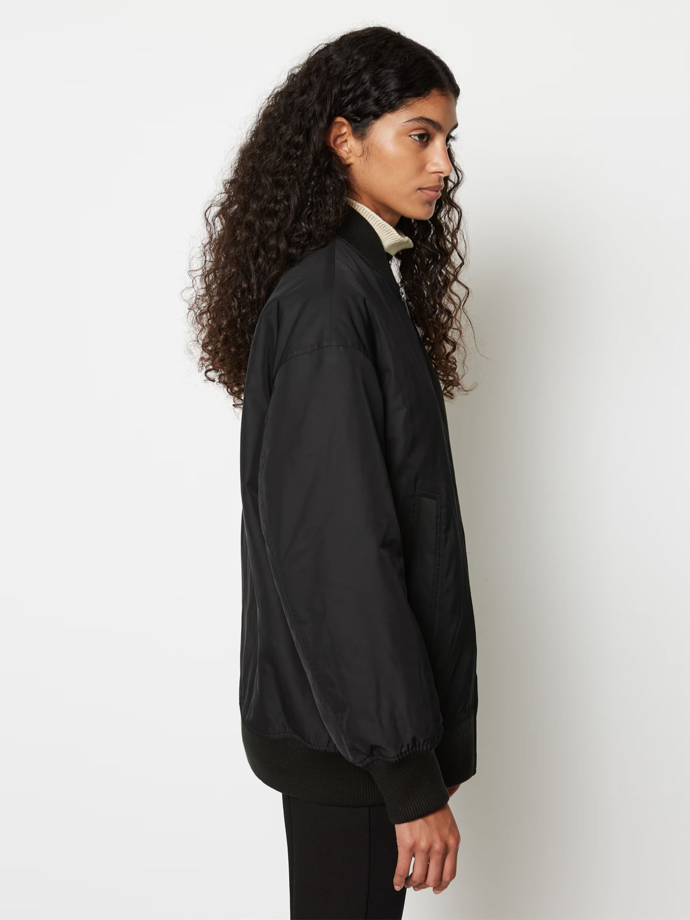 Бомбер Marc O’Polo модель 400127070021-990 Фото