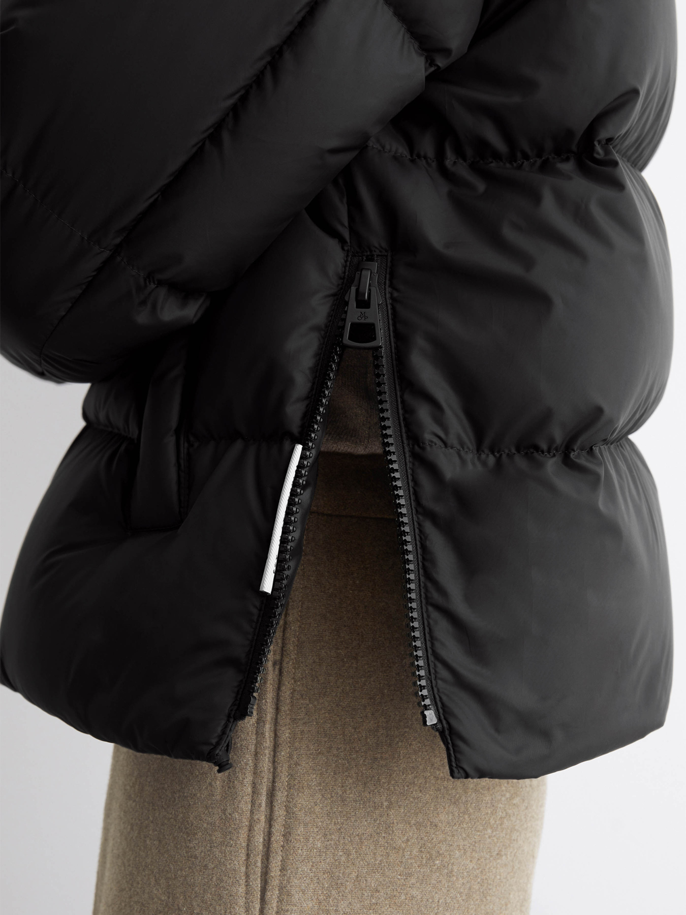 Пуховик Marc O’Polo модель 409103970389-990 Фото