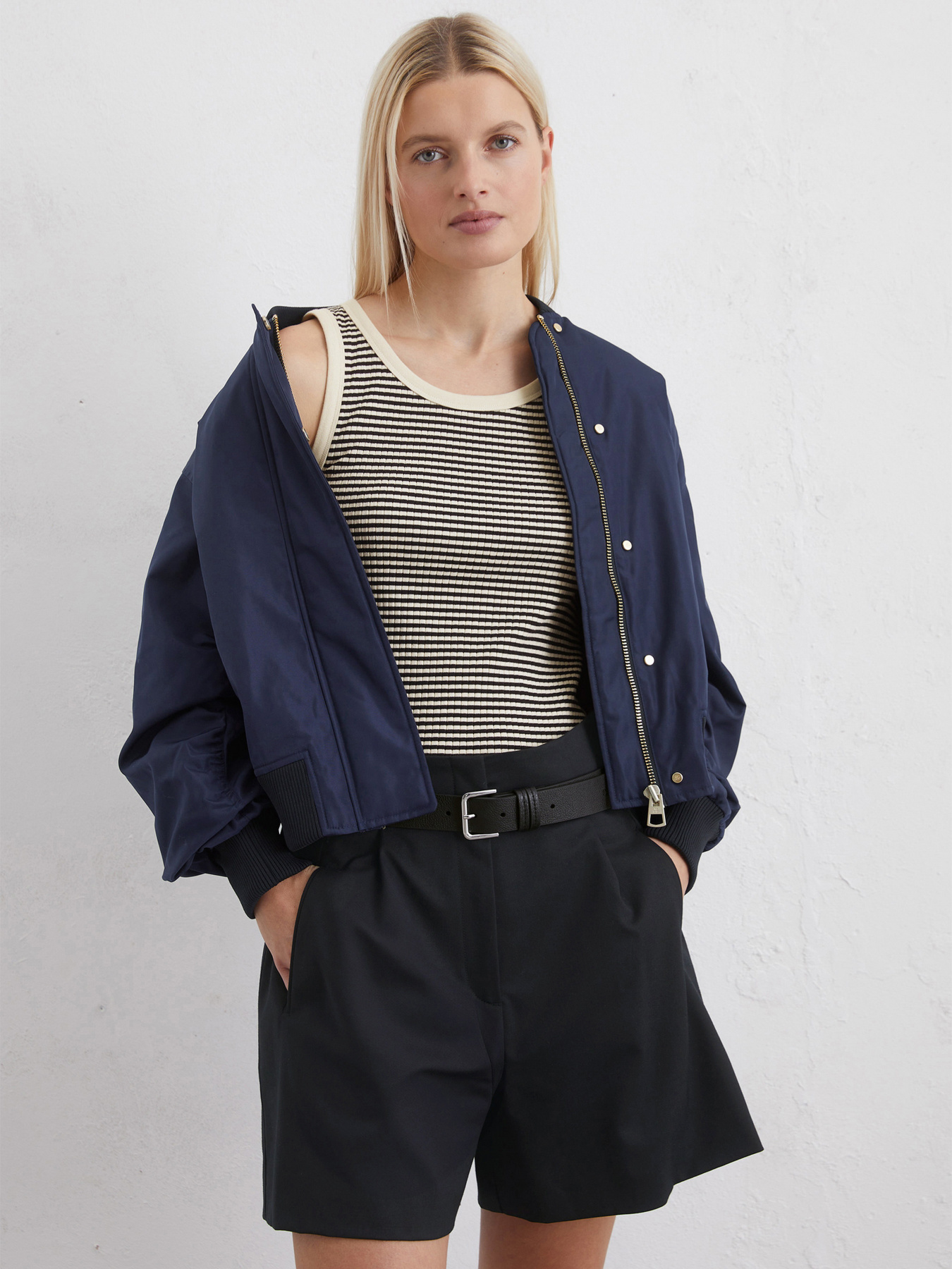 Бомбер Marc O’Polo модель 502091870309-873 Фото